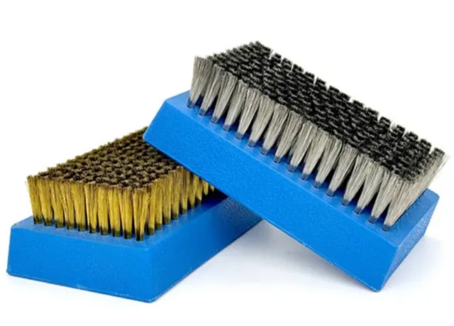 Anilox roller cleaning brushes